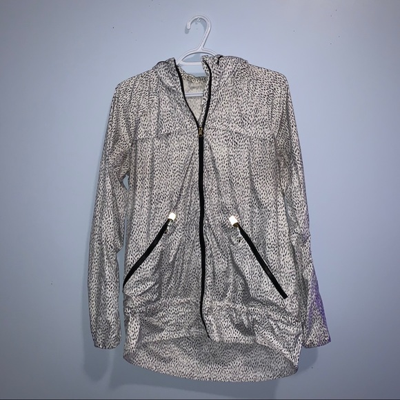 LULULEMON Pack It Up WindBreaker